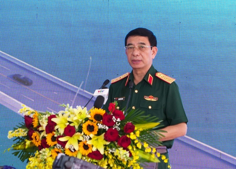 Đại tướng Phan Văn Giang, Ủy viên Bộ Chính trị, Bộ trưởng Bộ Quốc phòng phát biểu tại buổi lễ - Ảnh: Cổng thông tin điện tử tỉnh Cà Mau.