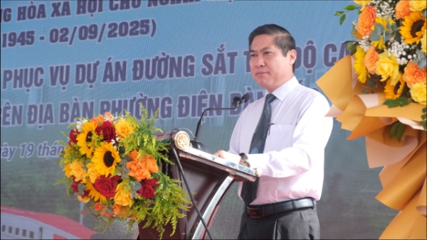 Phó Chủ tịch UBND TP. Đà Nẵng Phan Thái Bình phát biểu tại lễ khởi công - Ảnh: Quang Hiếu