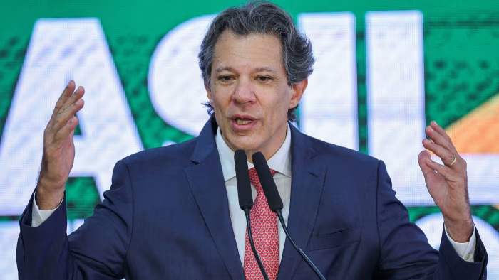 Bộ trưởng Tài chính Brazil Fernando Haddad - Ảnh: Reuters