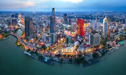 Kinh tế TP.HCM 8 tháng: Tăng trưởng sáng màu, song đầu tư công vẫn là “điểm nghẽn”