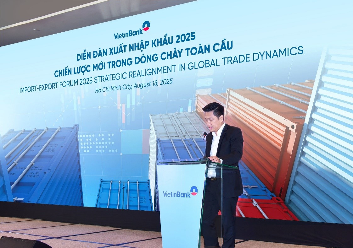 Ông Lê Duy Hải - Phó Tổng giám đốc kiêm Giám đốc VietinBank TP. HCM phát biểu khai mạc sự kiện.