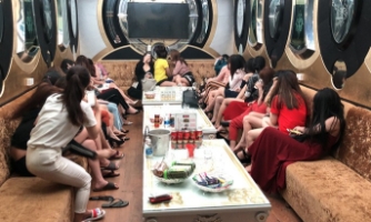 Hà Nội: Mại dâm, ma túy “núp bóng” karaoke diễn biến phức tạp