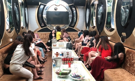 Hà Nội: Mại dâm, ma túy “núp bóng” karaoke diễn biến phức tạp