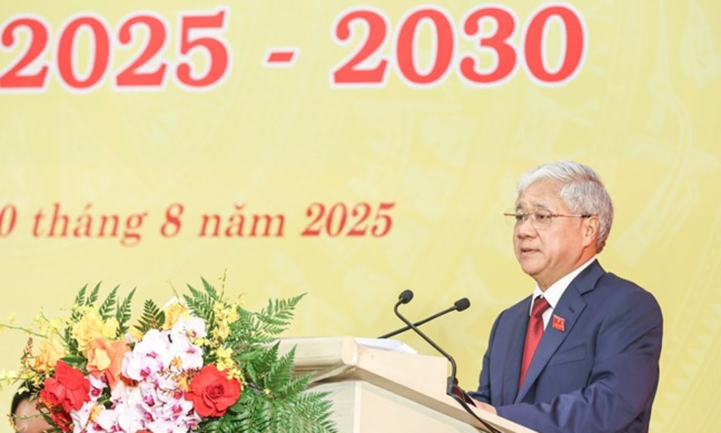 Ông Đỗ Văn Chiến, Ủy viên Bộ Chính trị, Bí thư Trung ương Đảng, Bí thư Đảng ủy Mặt trận Tổ quốc, các đoàn thể Trung ương, Chủ tịch Ủy ban Trung ương Mặt trận Tổ quốc Việt Nam phát biểu tại Đại hội. Ảnh: mattran.org.vn.