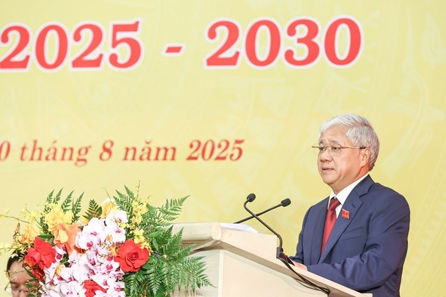 Ông Đỗ Văn Chiến, Ủy viên Bộ Chính trị, Bí thư Trung ương Đảng, Bí thư Đảng ủy Mặt trận Tổ quốc, các đoàn thể Trung ương, Chủ tịch Ủy ban Trung ương Mặt trận Tổ quốc Việt Nam phát biểu tại Đại hội. Ảnh: mattran.org.vn.