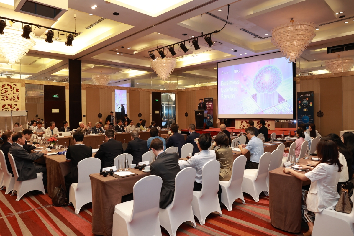 Toàn cảnh Diễn đàn Lãnh đạo Doanh nghiệp ngày 20/8.