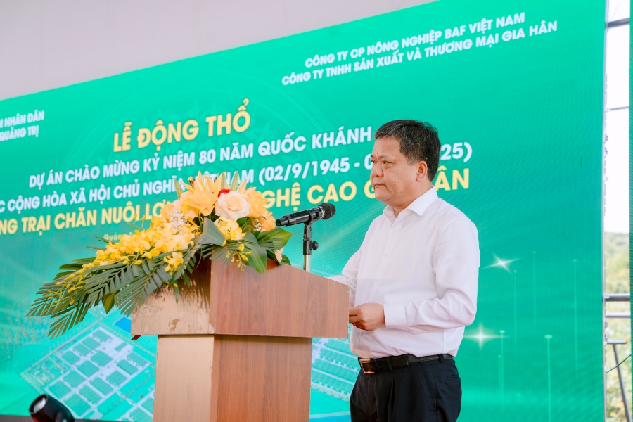 Ông Trần Phong, Phó Bí thư Tỉnh ủy, Chủ tịch UBND tỉnh Quảng Trị, phát biểu tại lễ động thổ. 