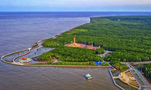 Phát triển kinh tế biển xanh đồng bằng sông Cửu Long: Lợi thế biển rộng, gió lớn