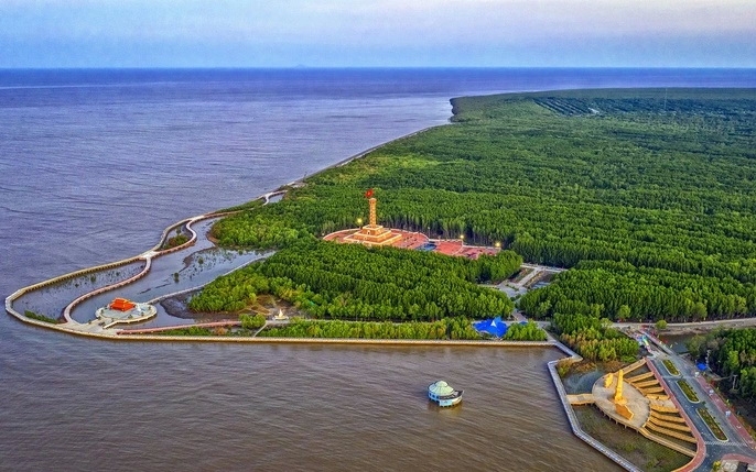 Mũi Cà Mau là một trong những điểm đến du lịch sinh thái biển có tiềm năng lớn của ĐBSCL. Ảnh internet