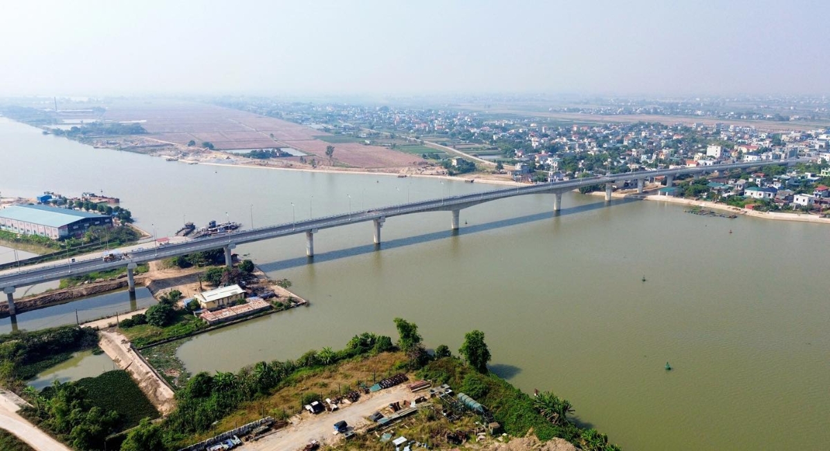 Việc điều chỉnh quy hoạch tập trung chủ yếu vào hệ thống giao thông trọng điểm, gắn với định hướng liên kết vùng