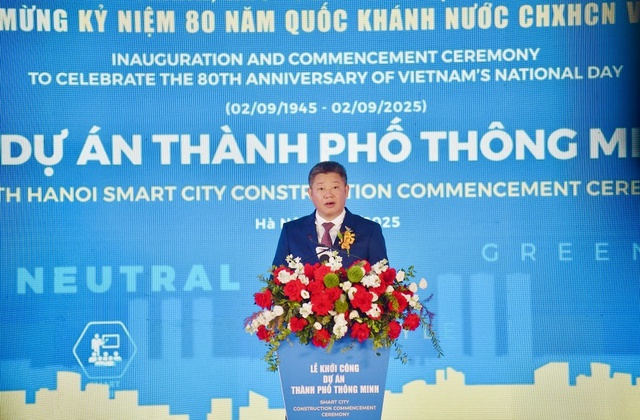 Phó Chủ tịch UBND TP. Hà Nội Nguyễn Mạnh Quyền phát biểu tại lễ khởi công. 