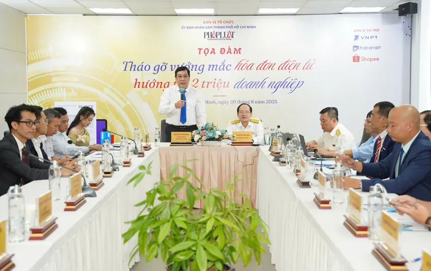 Toàn cảnh buổi toạ đàm