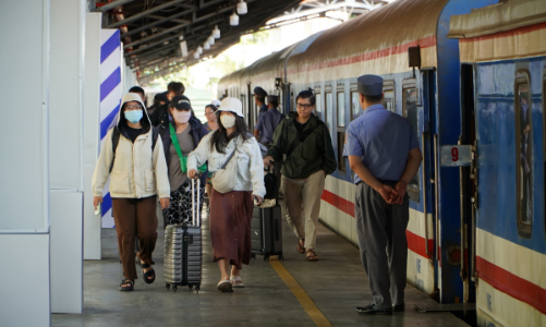 Tăng cường thêm 51 chuyến tàu trong dịp Quốc khánh 2/9