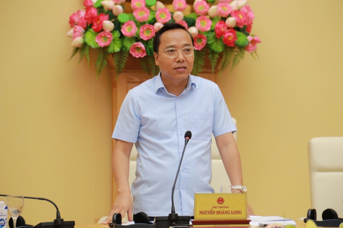 Ông Nguyễn Hoàng Long, Thứ trưởng Bộ Công Thương phát biểu chỉ đạo tại hội nghị.