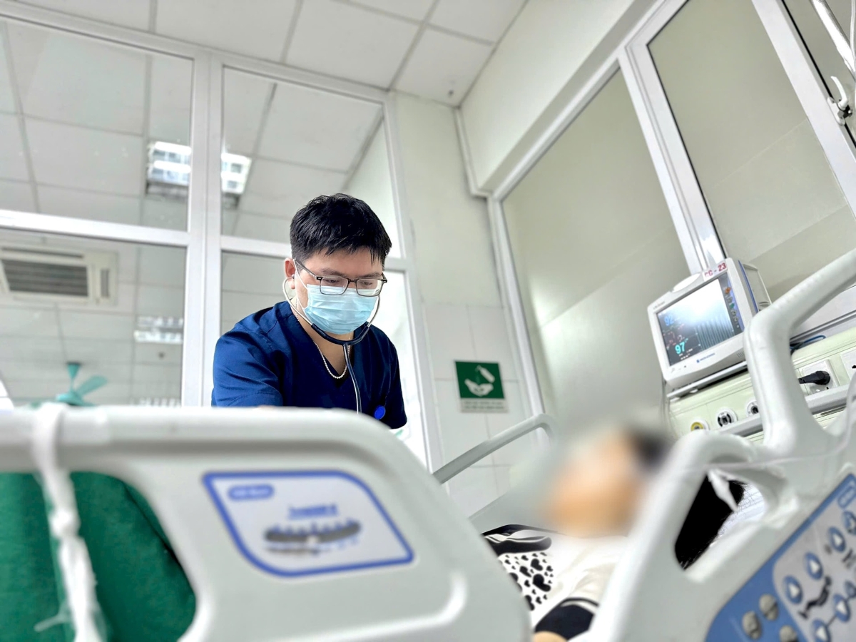 Các bệnh nhân sốt rét ác tính có lịch sử du lịch hoặc làm việc tại các nước châu Phi.