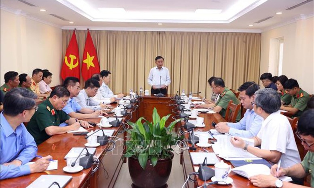 Thường trực Ban Bí thư Trần Cẩm Tú làm việc về công tác chuẩn bị Lễ kỷ niệm 80 năm Cách mạng tháng Tám thành công và Quốc khánh tại khu vực Lăng Chủ tịch Hồ Chí Minh, Quảng trường Ba Đình. Ảnh: TTXVN
