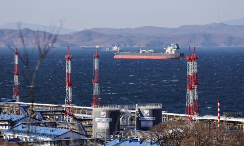 Ấn Độ giảm mua, Trung Quốc tăng cường nhập khẩu dầu Nga