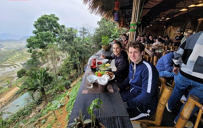 Khách du lịch nước ngoài đến Pù Luông, Thanh Hoá