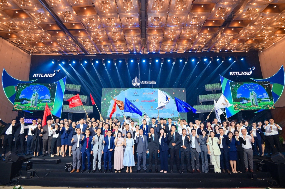 Sự kiện kick-off dự án ArtStella với hơn 700 chuyên viên kinh doanh đến từ các đại lý phân phối chiến lược gây ấn tượng mạnh mẽ với các nhà đầu tư.