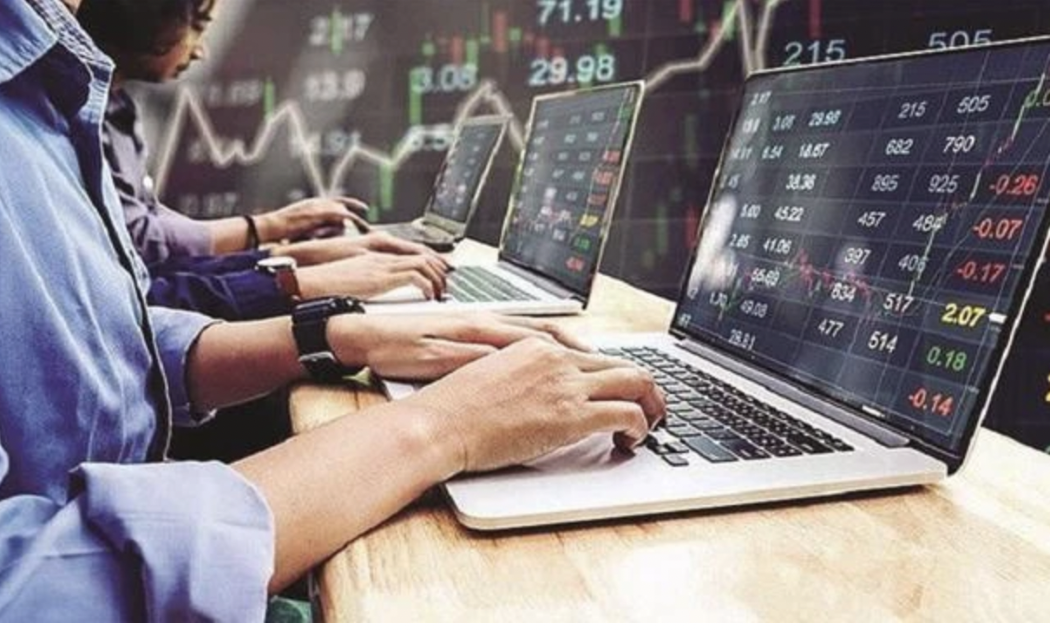 Khối ngoại bán ròng thêm gần 1.000 tỷ