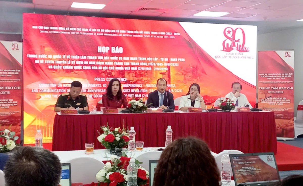 Họp báo thông tin về triển lãm thành tựu đất nước nhân dịp kỷ niệm 80 năm Quốc khánh. Ảnh: Thu Hằng.