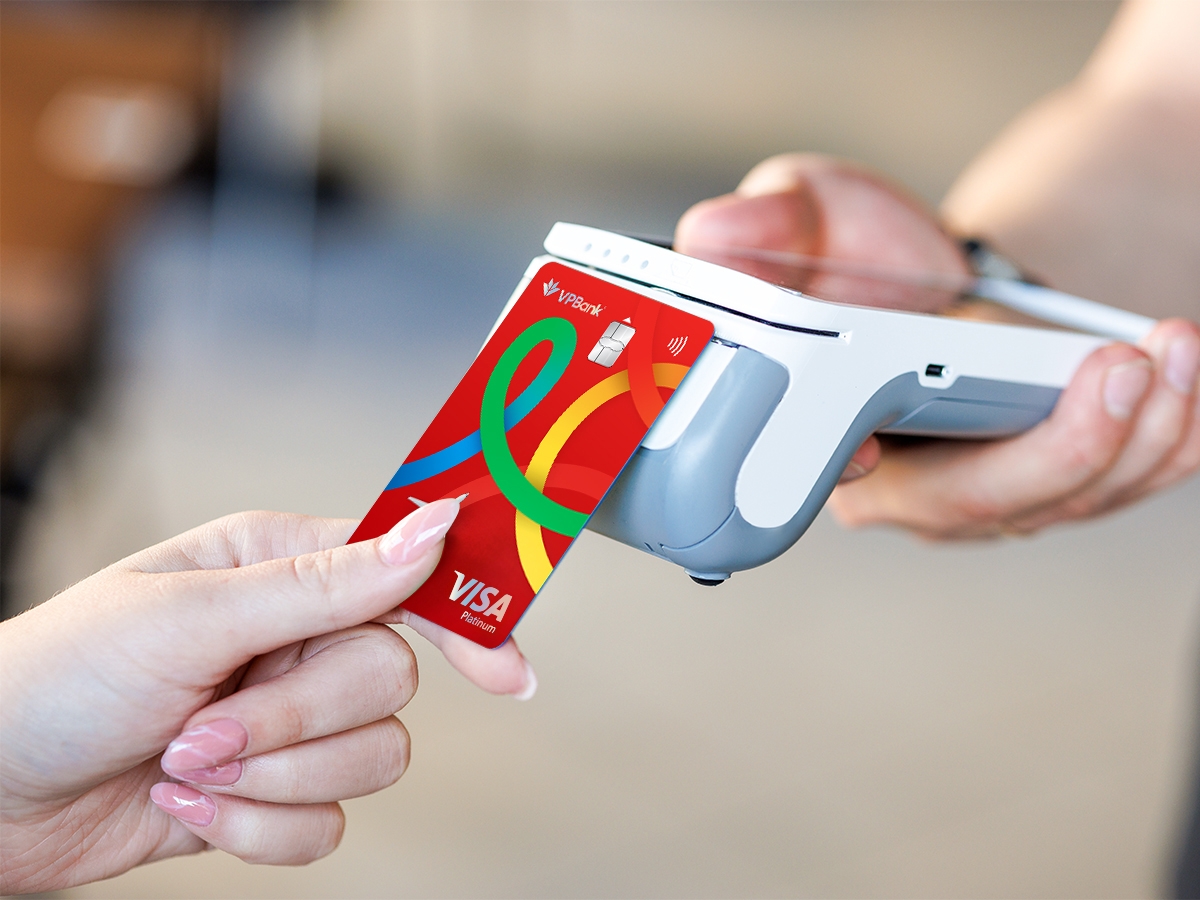 VPBank triển khai nhiều ưu đãi khi chi tiêu thẻ.