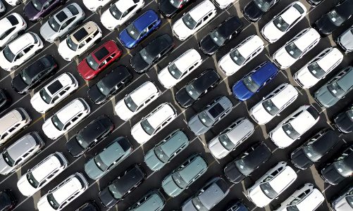 Mỹ ký thỏa thuận khung với EU, giảm thuế quan với ô tô, gỗ và con chip còn 15%