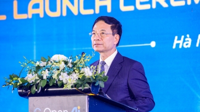 Bộ trưởng Nguyễn Mạnh Hùng: CMC đặt cược vào AI là chiến lược đúng đắn