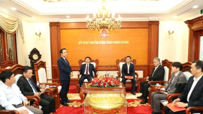 Ninh Binh strengthens ties with South Korean and Japanese investors