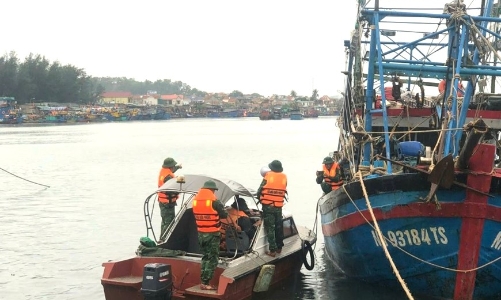 Bão số 5 áp sát, các tỉnh Bắc Trung Bộ lệnh cấm biển