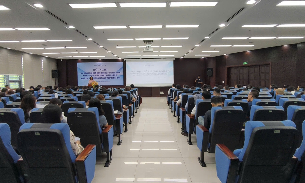 Hội nghị tập huấn thu hút nhiều doanh nghiệp có sử dụng lao động nước ngoài tại TP. Đà Nẵng