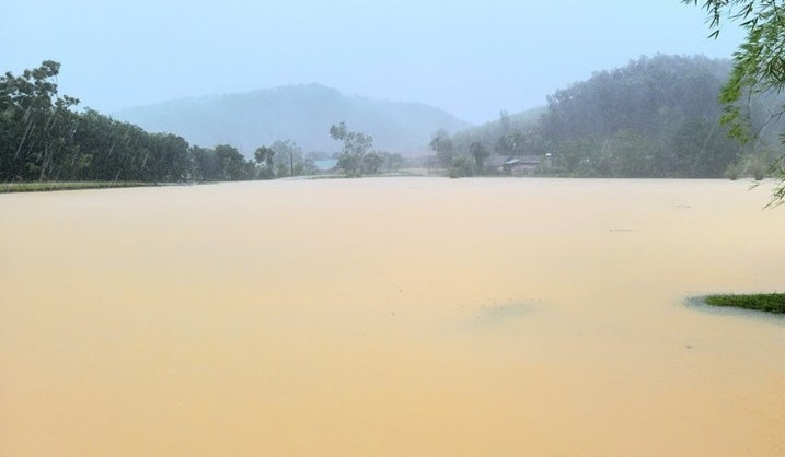 Ngập lụt cục bộ xã Hương Bình, tỉnh Hà Tĩnh