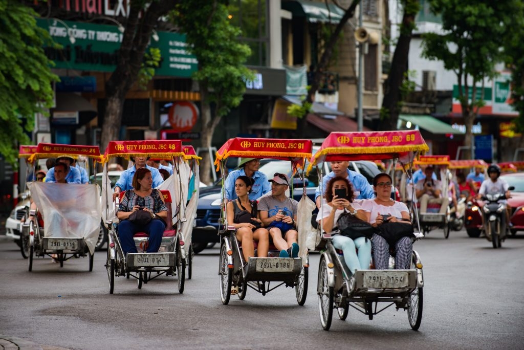 Các Hiệp hội Du lịch triển khai ngay hàng loạt công việc nhằm thu hút du khách quốc tế.
