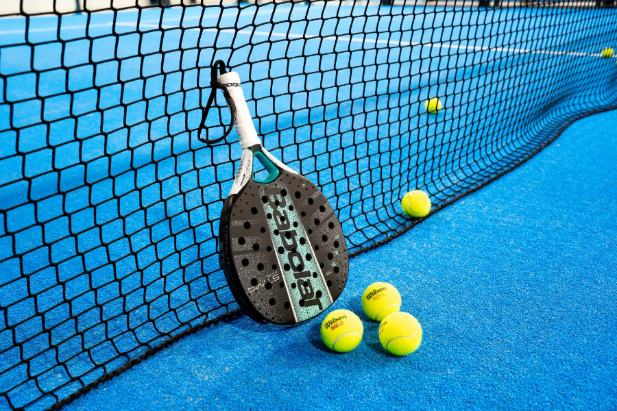  Padel đang nổi tiếng tại các resort xa xỉ trên thế giới.