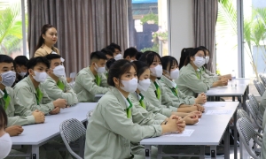 Lao động Việt Nam được 