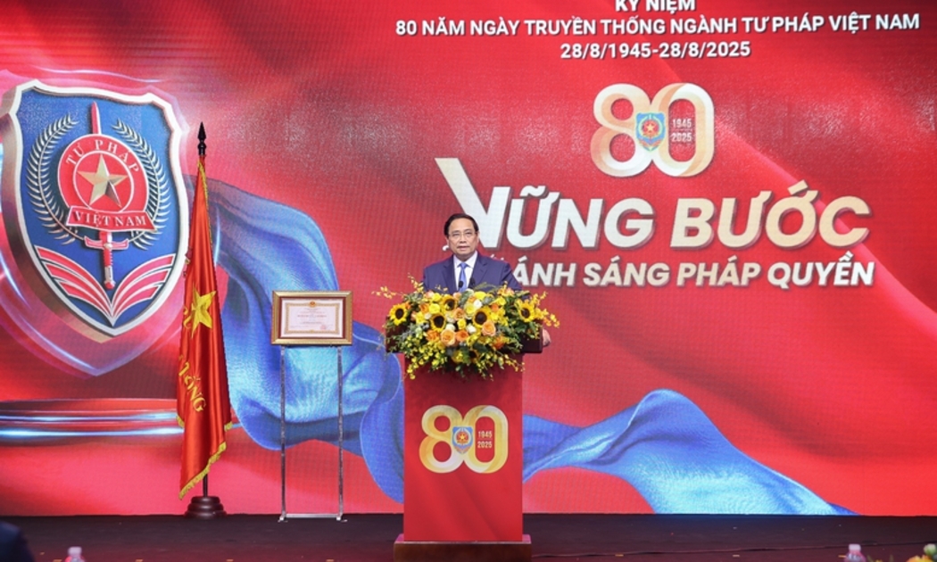 Thủ tướng Phạm Minh Chính dự lễ Kỷ niệm 80 năm ngày truyền thống ngành Tư pháp (28/8/1945 - 28/8/2025) và Đại hội thi đua yêu nước ngành Tư pháp lần thứ VI. Ảnh: VGP