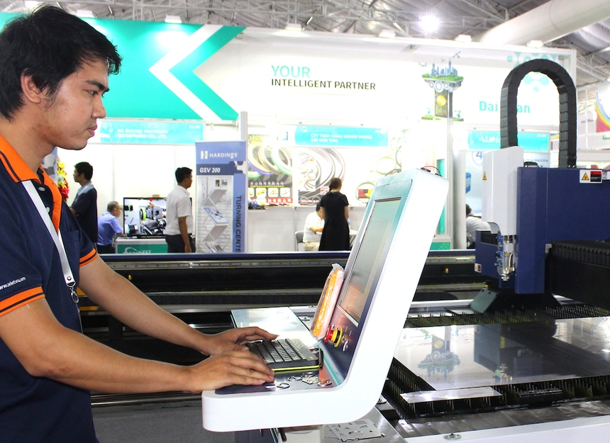 E-commerce talent demand is surging, growing 30-40% annually.