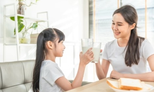 Những điều nên hiểu đúng về thực phẩm bổ sung dạng sữa cho trẻ