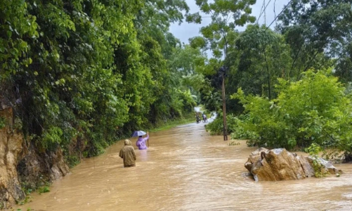Bắc Trung Bộ: Bão chưa qua, lũ đã đến