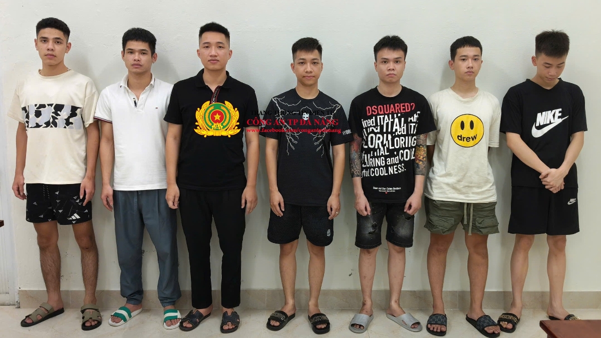 Các đối tượng bị trong đường dây cho vay lãi nặng quy mô trên cả nước bị tạm giữ để điều tra. Ảnh: Cổng thông tin điện tử Công an TP Đà Nẵng.