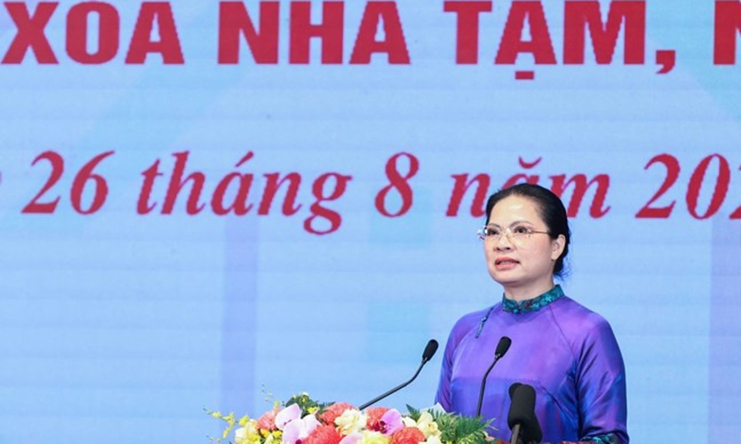  Phó Chủ tịch Ủy ban Trung ương Mặt trận Tổ quốc Việt Nam Hà Thị Nga phát biểu tại Hội nghị. Ảnh:mattran.