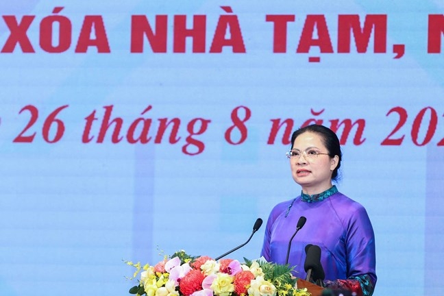  Phó Chủ tịch Ủy ban Trung ương Mặt trận Tổ quốc Việt Nam Hà Thị Nga phát biểu tại Hội nghị. Ảnh:mattran.