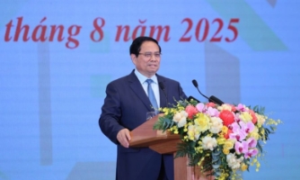 Thủ tướng lưu ý tạo sinh kế để người dân "lạc nghiệp" sau "an cư"