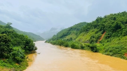 Thanh Hóa báo động lũ trên nhiều sông, chỉ đạo hộ đê khẩn cấp