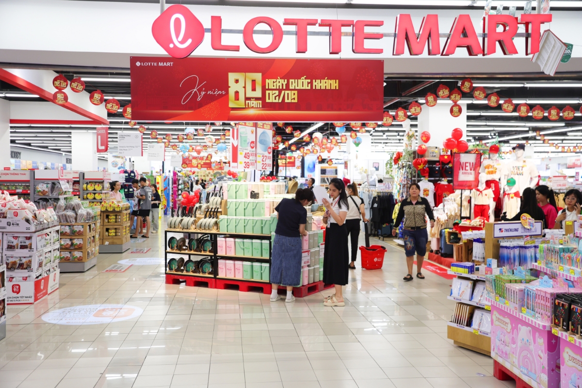 Chương trình khuyến mãi mừng Đại lễ 2/9 của LOTTE MART giảm giá đến 50%, áp dụng trên nhiều ngành hàng thiết yếu.