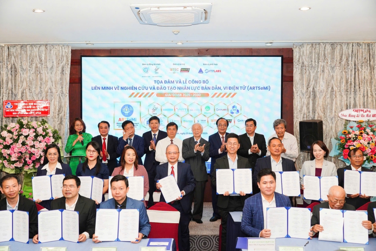 Các đơn vị hợp tác, tham gia Liên minh Nghiên cứu và Đào tạo nhân lực bán dẫn, vi điện tử (ARTSeMi), ngày 21/8.