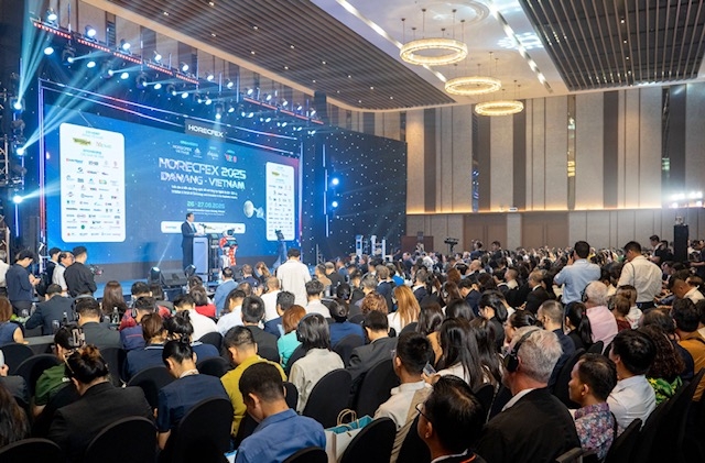 Toàn cảnh buổi Lễ khai mạc HorecFex Việt Nam 2025 tại Cung Hội nghị Quốc tế Ariyana Đà Nẵng.