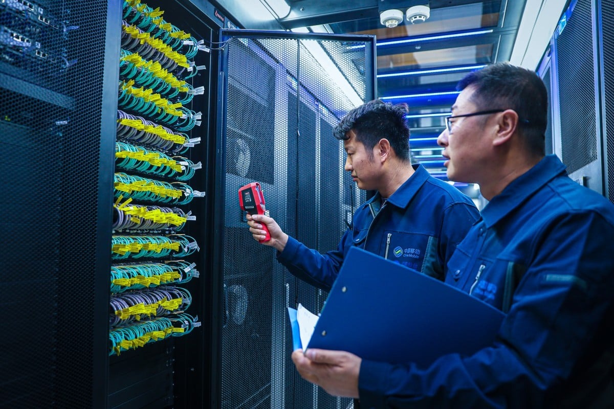 Các nhà sản xuất chip, máy chủ Trung Quốc bước vào 