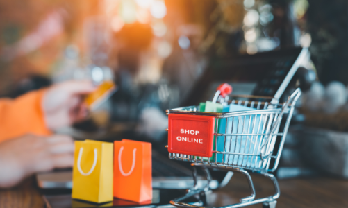 Thương hiệu Việt giữ vững tăng trưởng trên thương mại điện tử