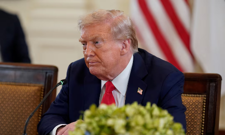 Tổng thống Trump dọa áp thuế quan 200% lên Trung Quốc